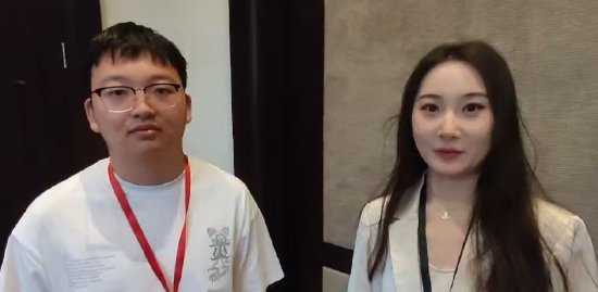 视频专访“年赚80%的19岁投资者”:自称纵横股市多年,很看好房地产,ETF是普通人赚钱的最好工具 第1张 视频专访“年赚80%的19岁投资者”:自称纵横股市多年,很看好房地产,ETF是普通人赚钱的最好工具 第1张