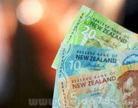 如何分析导致汇率升值的因素？汇率升值对经济有何影响？  第2张