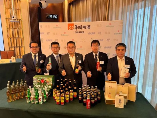 马上57岁的侯孝海，为啥没熬到退休？  第2张