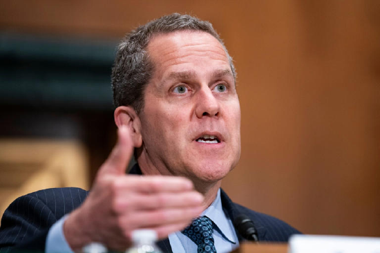 美联储理事Barr警告监管放松或导致银行体系中风险累积 第2张 美联储理事Barr警告监管放松或导致银行体系中风险累积 第2张